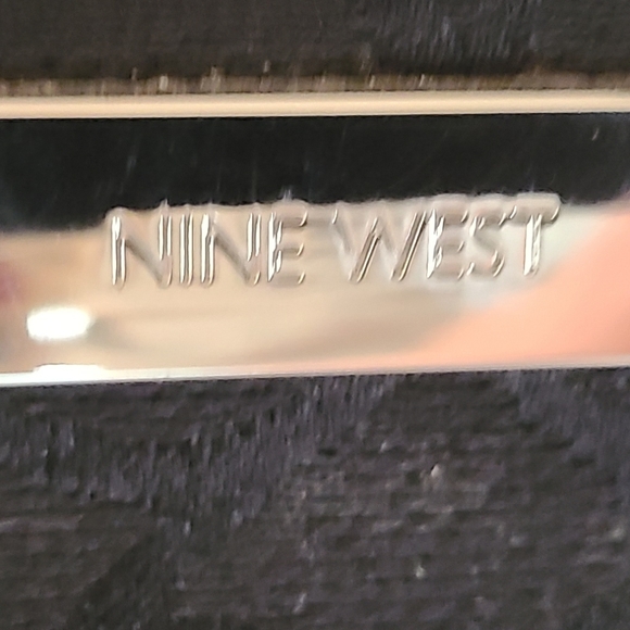 Purse - Picture 2 of 3